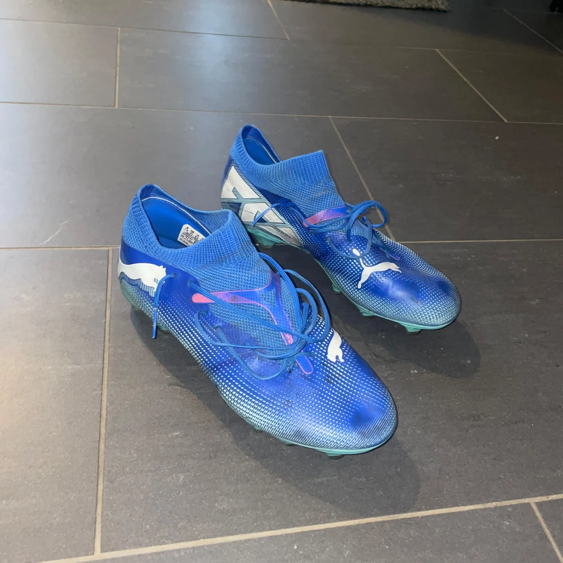 Blå fotbollsskor från Puma - 1