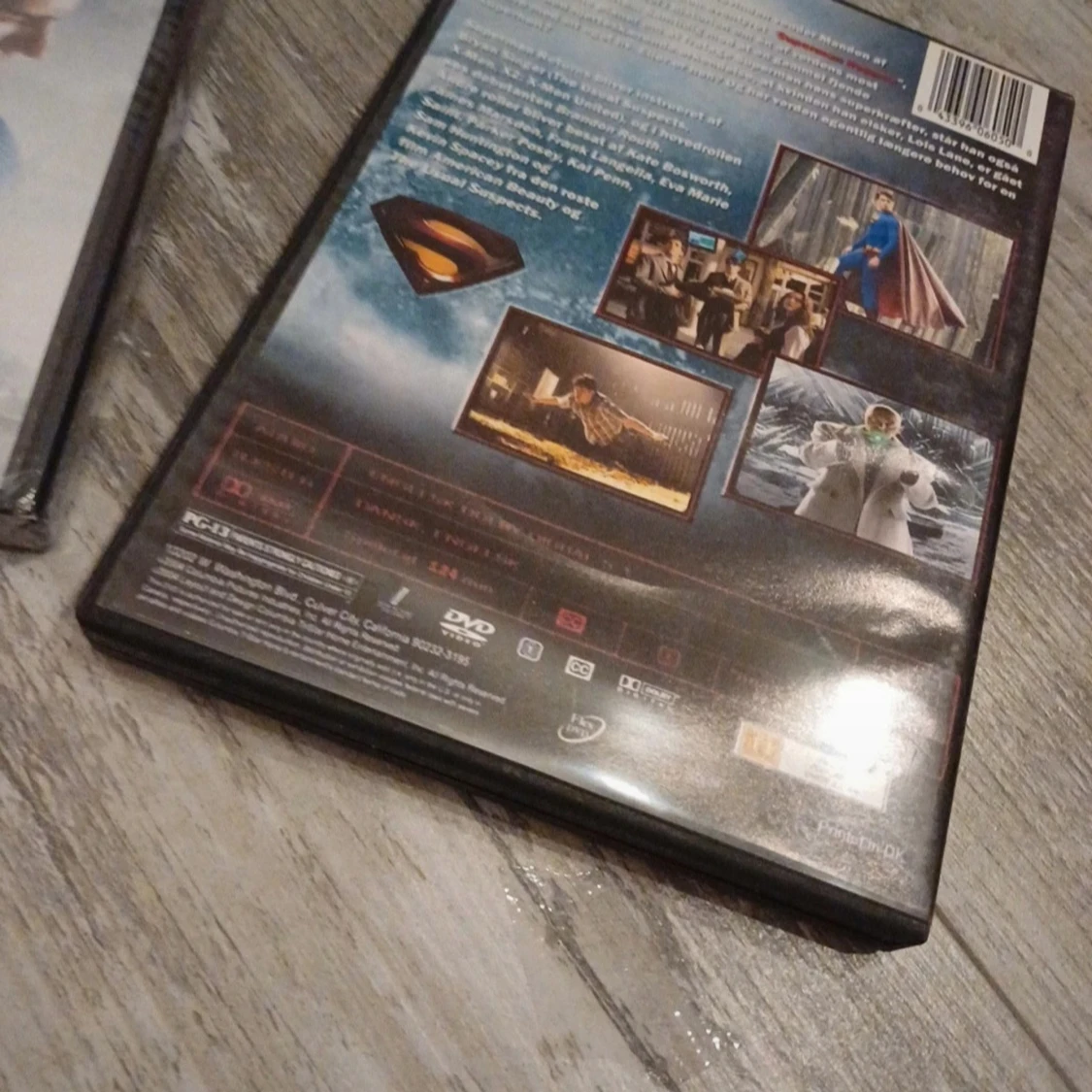 Superman Returns och Man of Steel DVD-filmer - 2