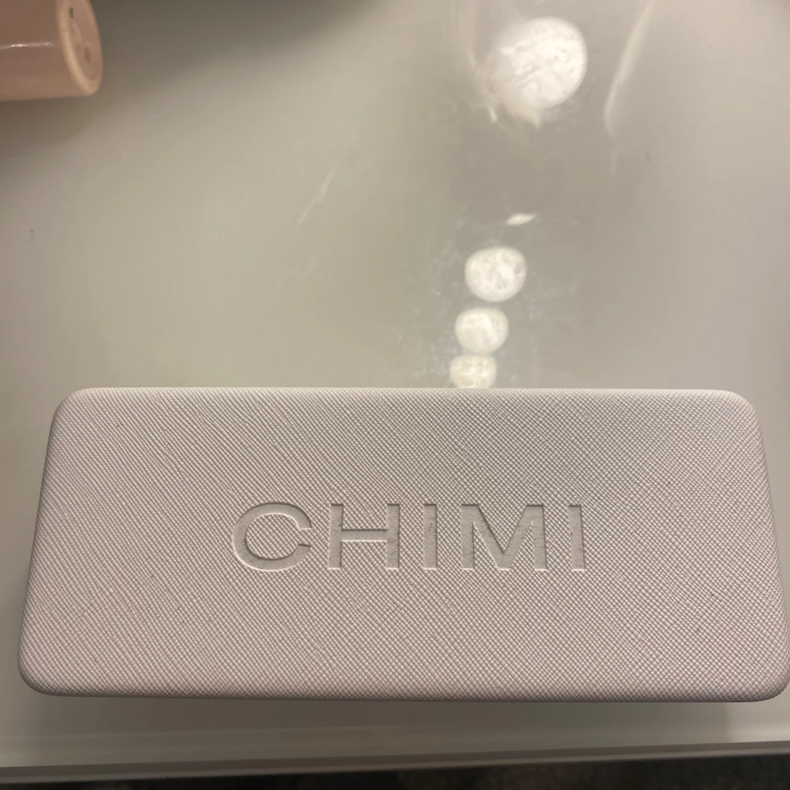 Grå solglasögon från Chimi 04 - 2