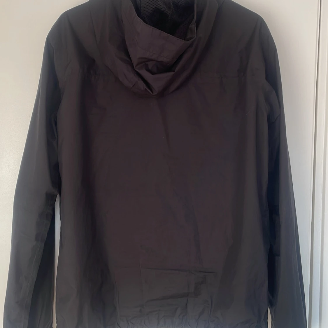 Helly Hansen vindjacka  - 1