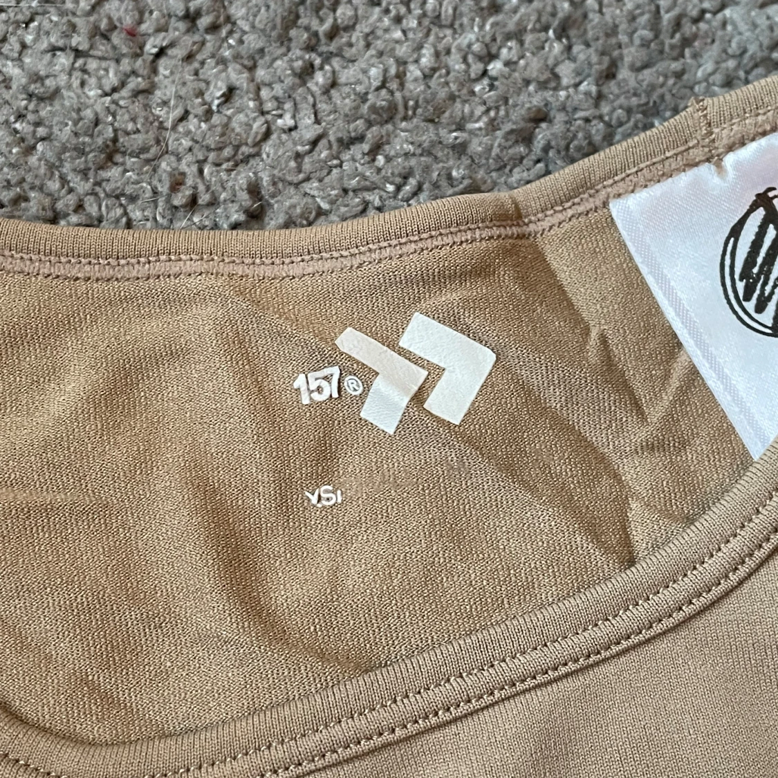 Beige träningstop / beige workout top  - 4