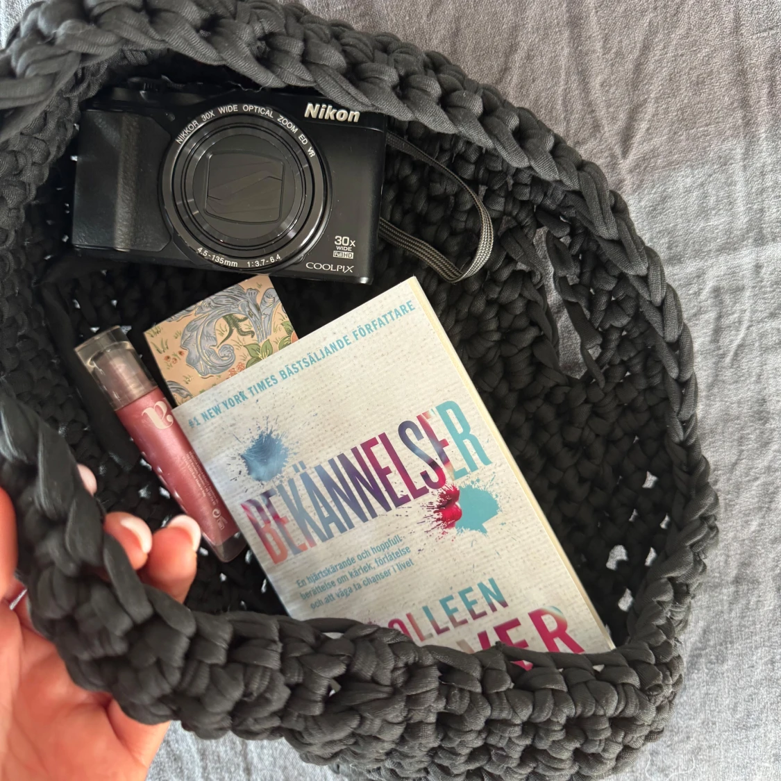 Svart stickad väska - 1