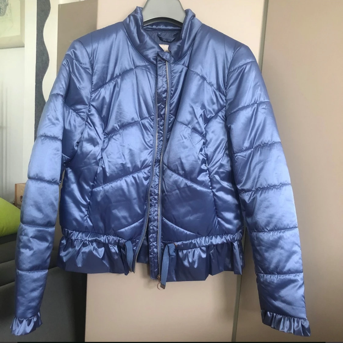 Blå quiltad pufferjacka från Cream - 2