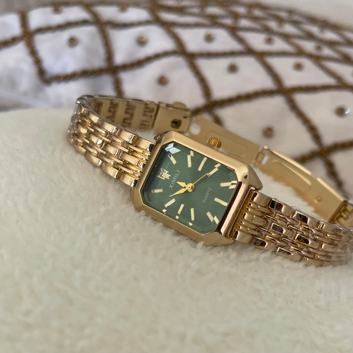 Guldig klocka med grön urtavla justerbar - 1