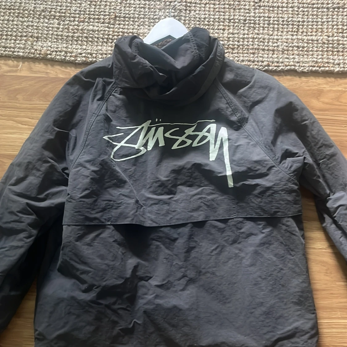Mörkgrå vindjacka från Stüssy, M - 1