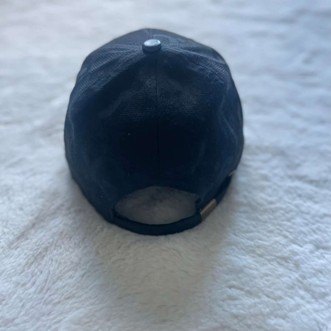 Svart keps från Gucci med GG-mönster - 1