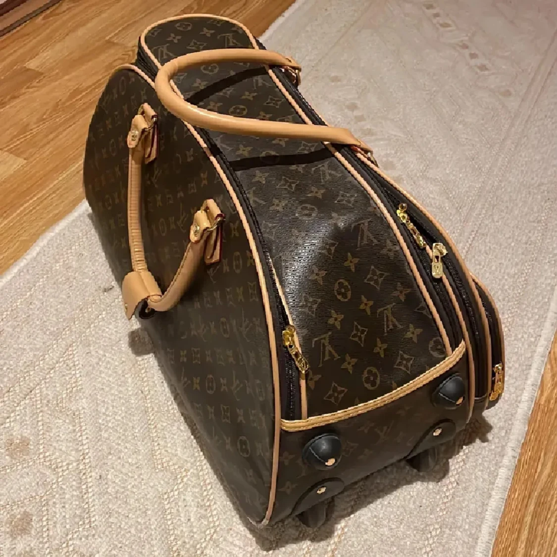  brun resväska med monogram ❤️NYSKICK❤️ - 1