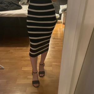 DinSko klackar - Klackar från DinSko i storlek 36. Använt 2 gånger, inga defekter. Har inte tvättat de på bilden så de kommer se ut som nya om man tvättar dem 😊👍