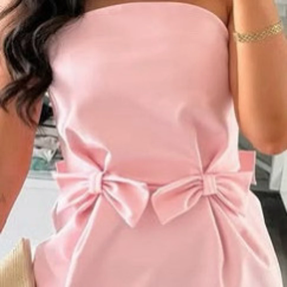 Ljusrosa axelbandslös kort klänning - 2