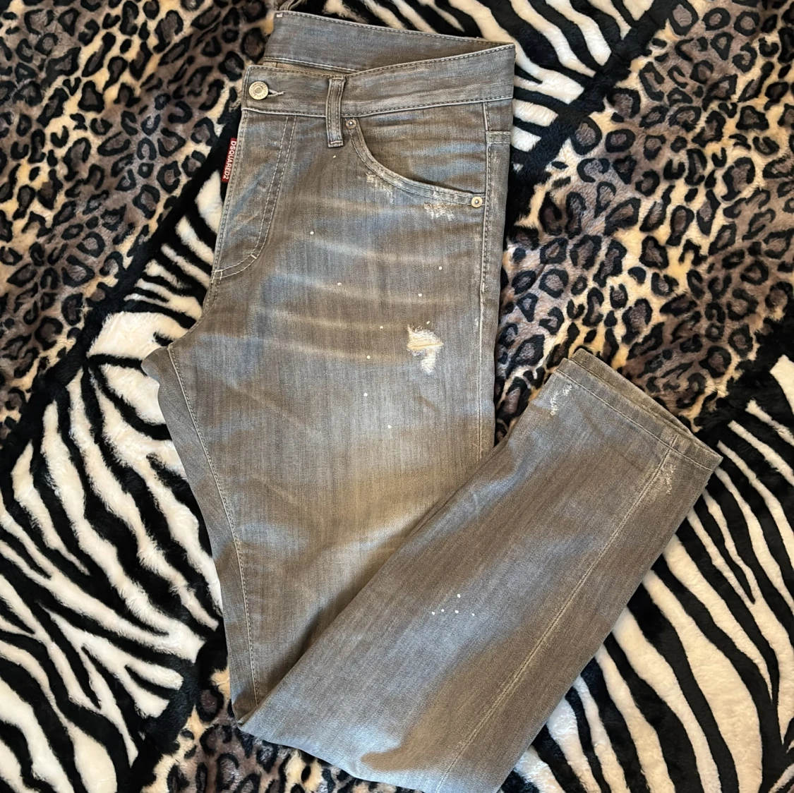 Grå jeansbyxor från Dsquared2