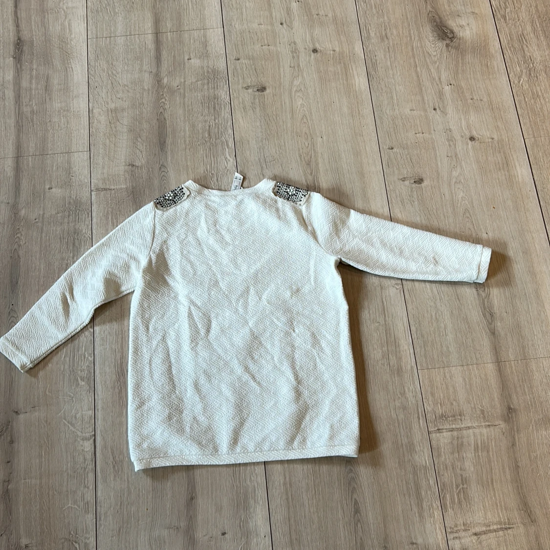 Vit långärmad tröja med detaljer från Pull&Bear - 1