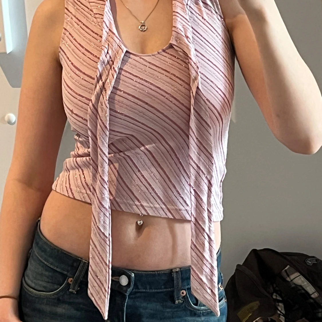 Rosa ärmlös topp med knyt - 4