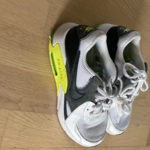 Nike Air Max - Knappt använda och är i gott skick