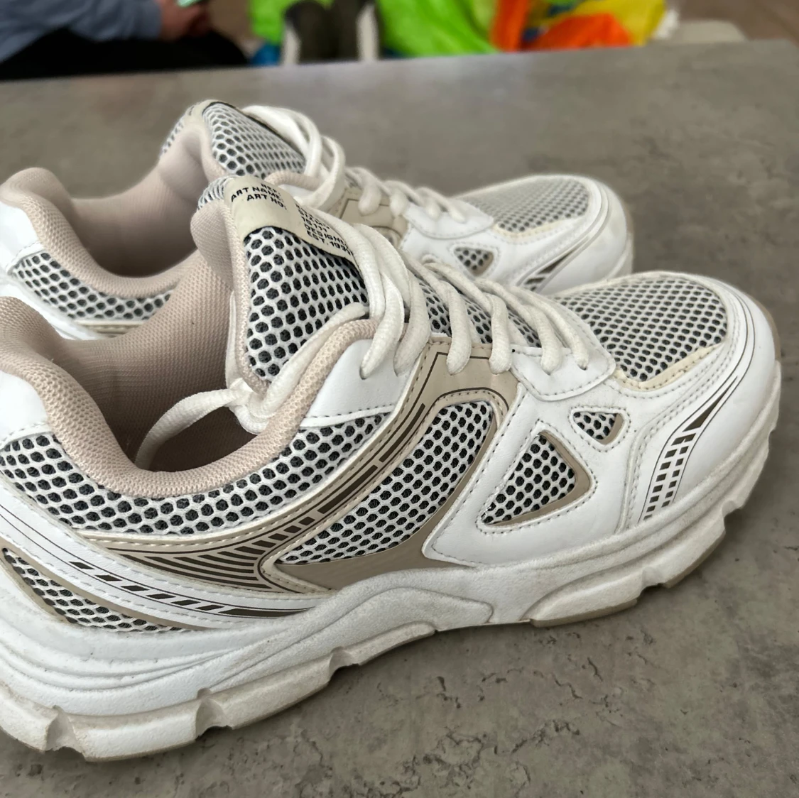 Vita chunky sneakers med meshdetaljer - 1