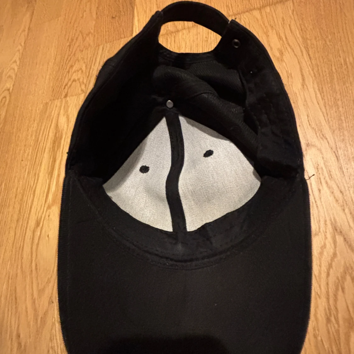 Svart keps från Adidas - 2