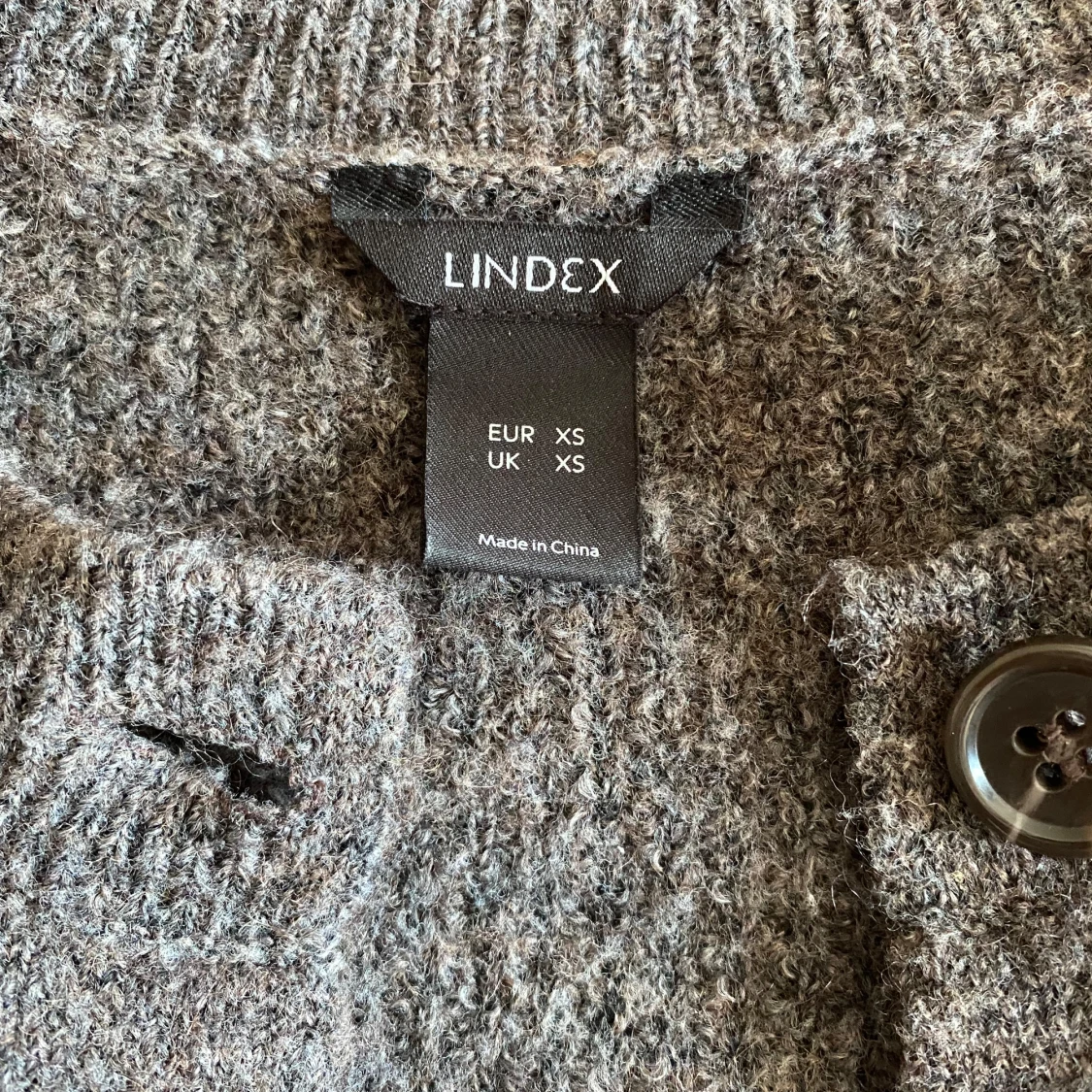 Brun stickad kofta från Lindex XS - 3