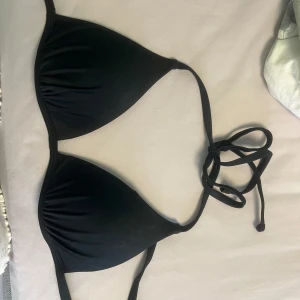 Bikini - Aldrig andvänd en super fin bikini med lite push 