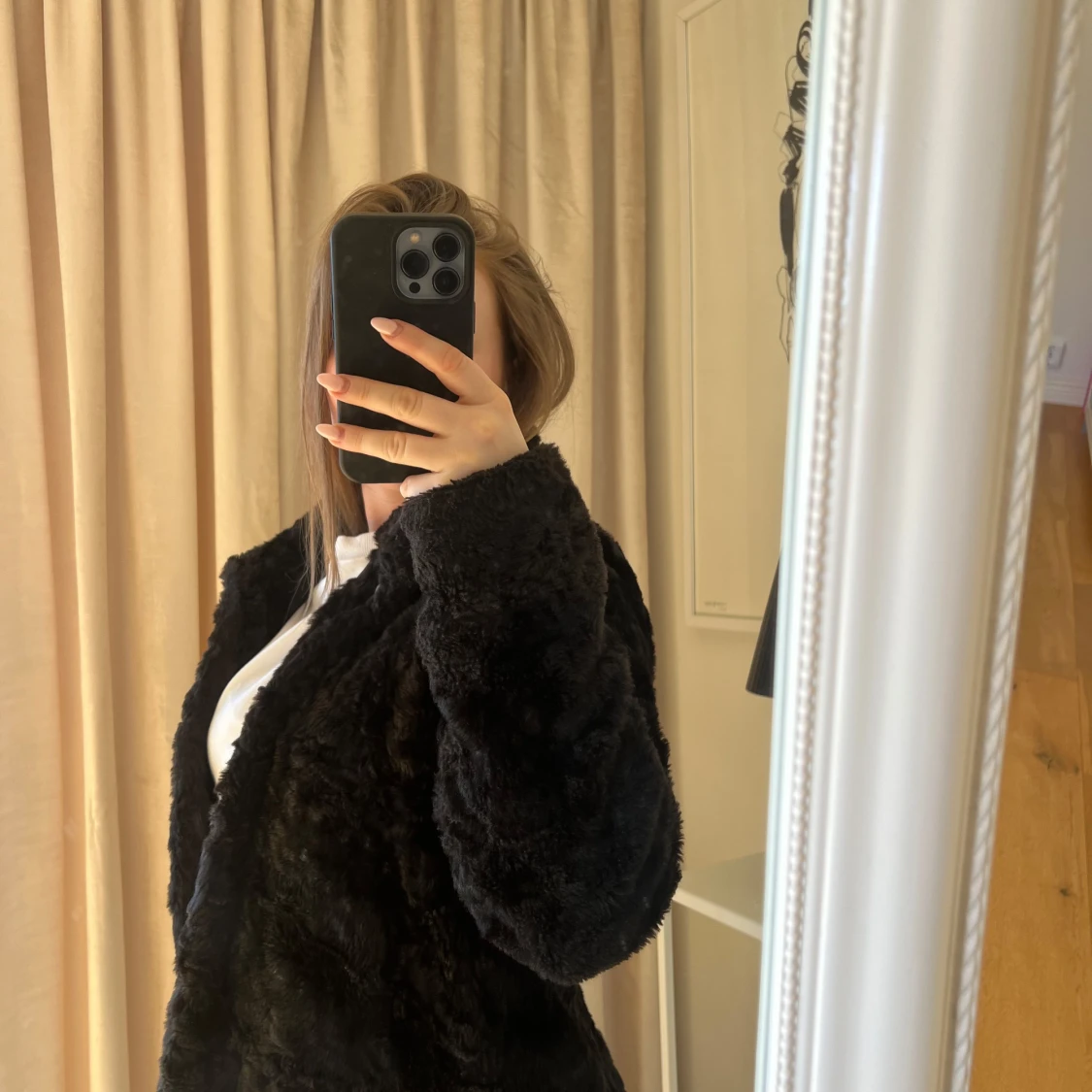 Svart pälsjacka - 2