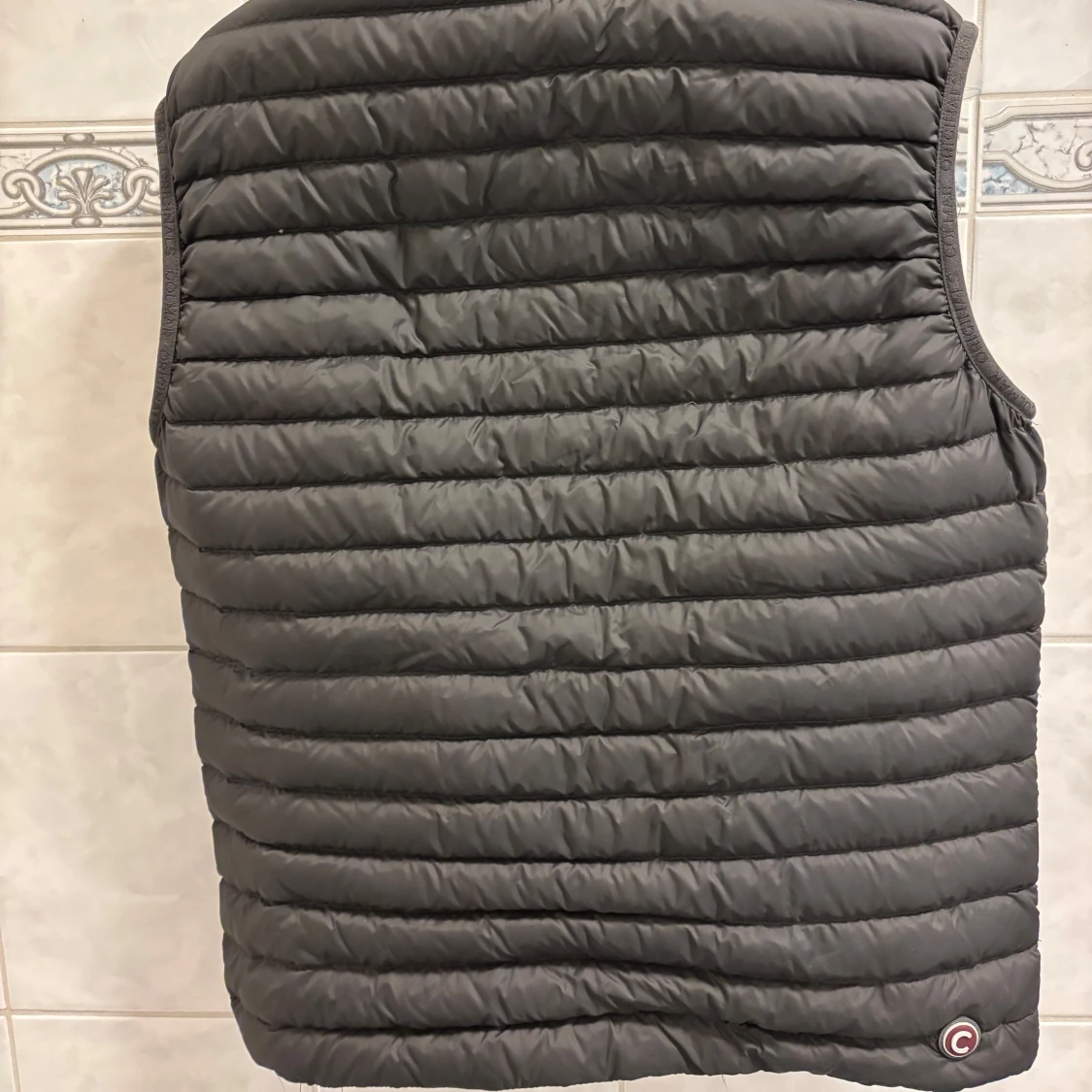 Grå dunväst från Colmar - 1