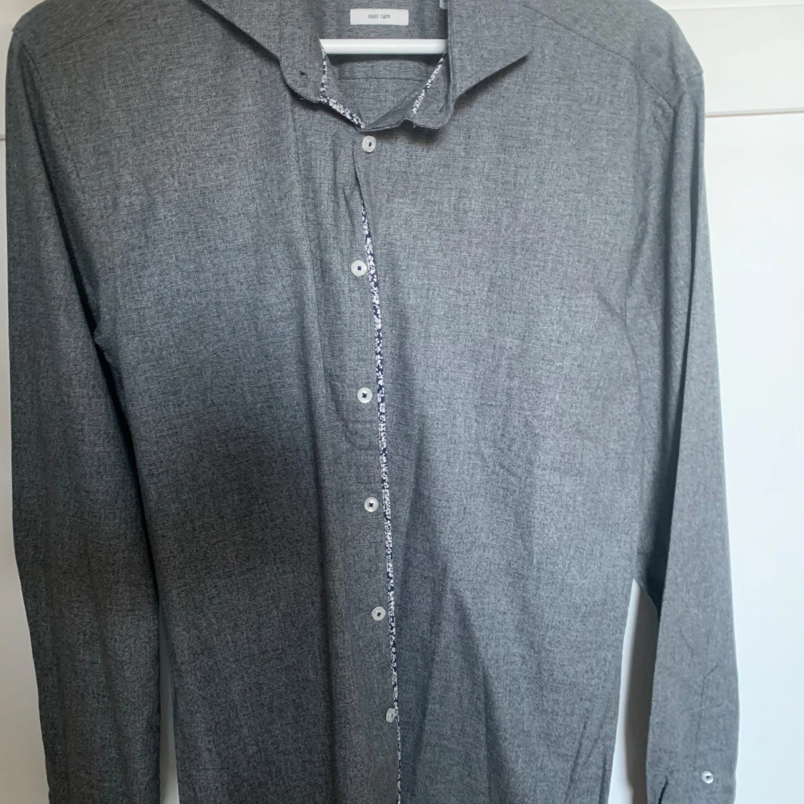 Grå skjorta från Bruun & Stengade