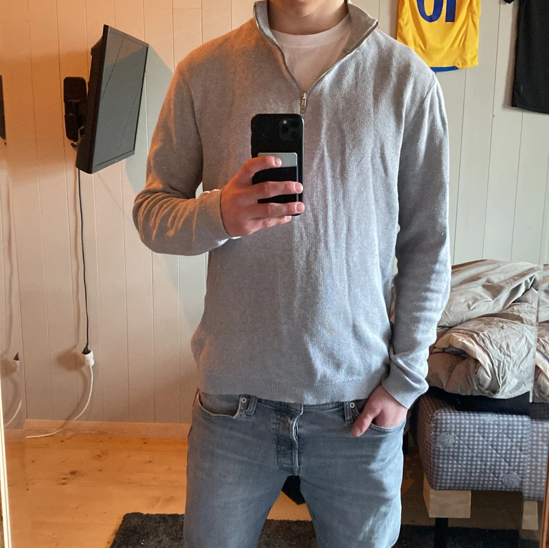 Grå tröja med dragkedja från ASOS DESIGN