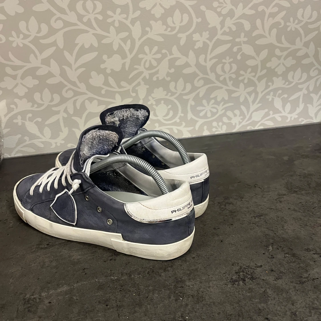 Philippe  model  - 1