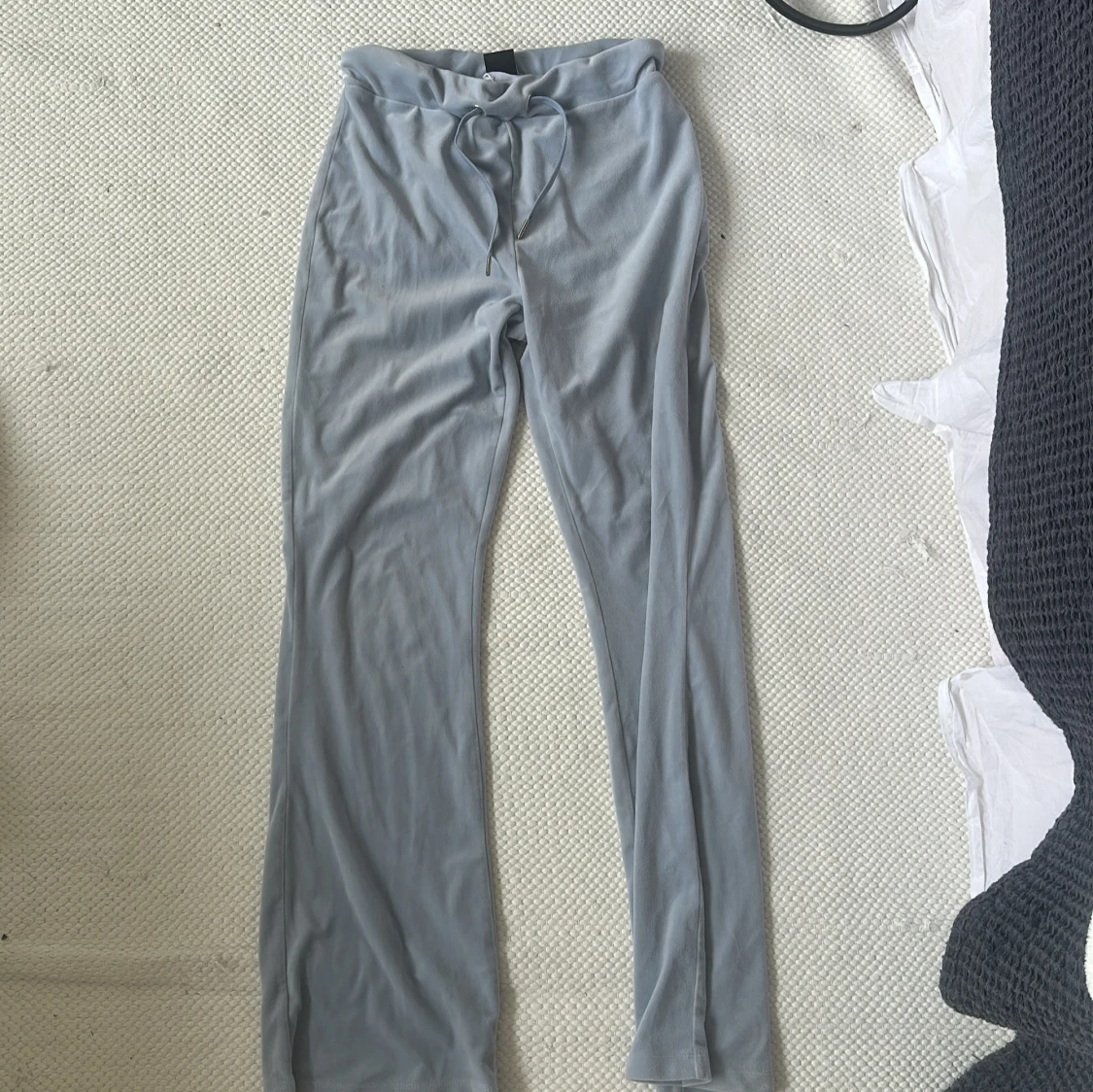 Ljusblå mjukisbyxor