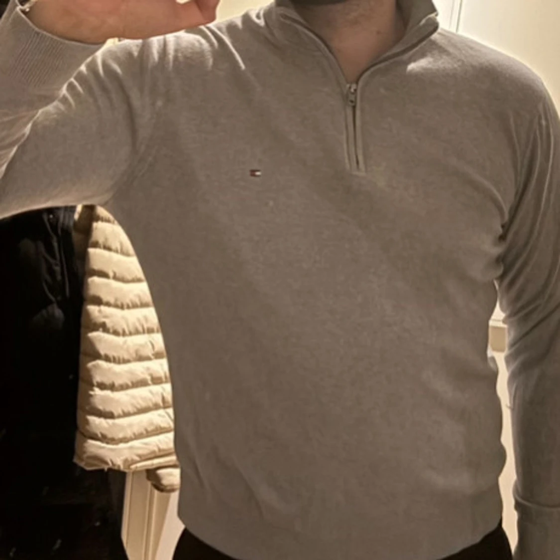 Grå half zip tröja från Tommy Hilfiger - 1