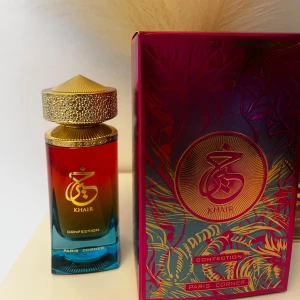 Khair Confection från Paris Corner - Endast testad. Säljer pga att den inte kommer till användning. Påminner om både La Belle och Kayali vanilla candy rock sugar. 