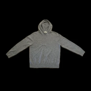 Sayless cashmere hoodie - Säljer en lyxig och mjuk grå hoodie i cashmere från Sayless. Storlek L men passar M bäst då dom är små. Använd en gång