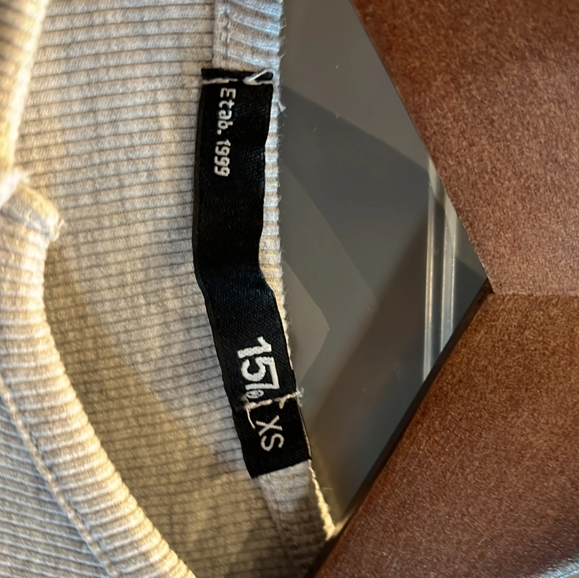 Ljusgrå ribbad kofta från 157 - 2