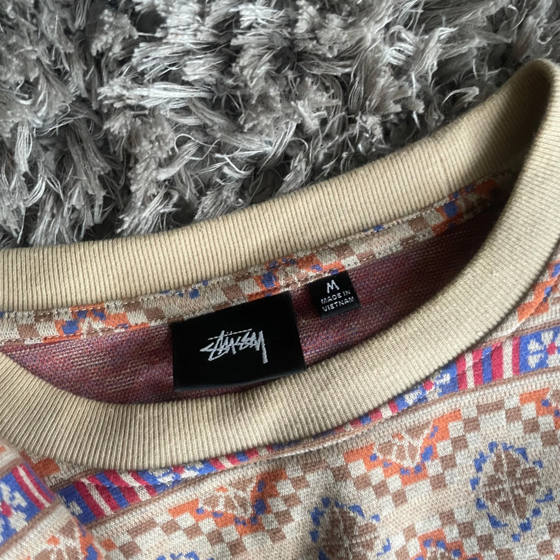 Mönstrad långärmad tröja från Stüssy - 2