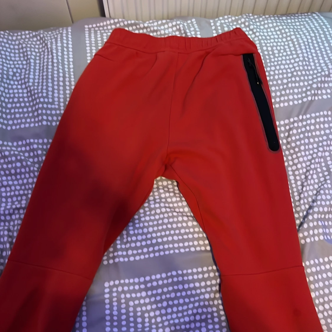 Röda mjukisbyxor från Nike - 1