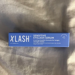 Xlash Sensitive Eyelash Serum - Säljer ett xlash sensitive eyelash serum som förlänger dina fransar! Är helt oöppnad och oanvänd! För mer information är det bara att fråga mig!