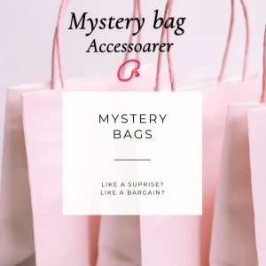 Mystery bag med assesoarer - Mystery bag med assesoarer. T.ex klockor, hårklämmor/hårassesoarer, naglack, plånbok, väsk smycke och m.m.                        Värdet är mellan 400-1000kr och ca 6-11 saker. Du kan köpa fler en 1st utan att få dubbletter!!!