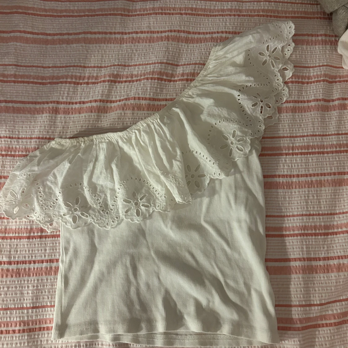 Vit offshoulder topp från Zara