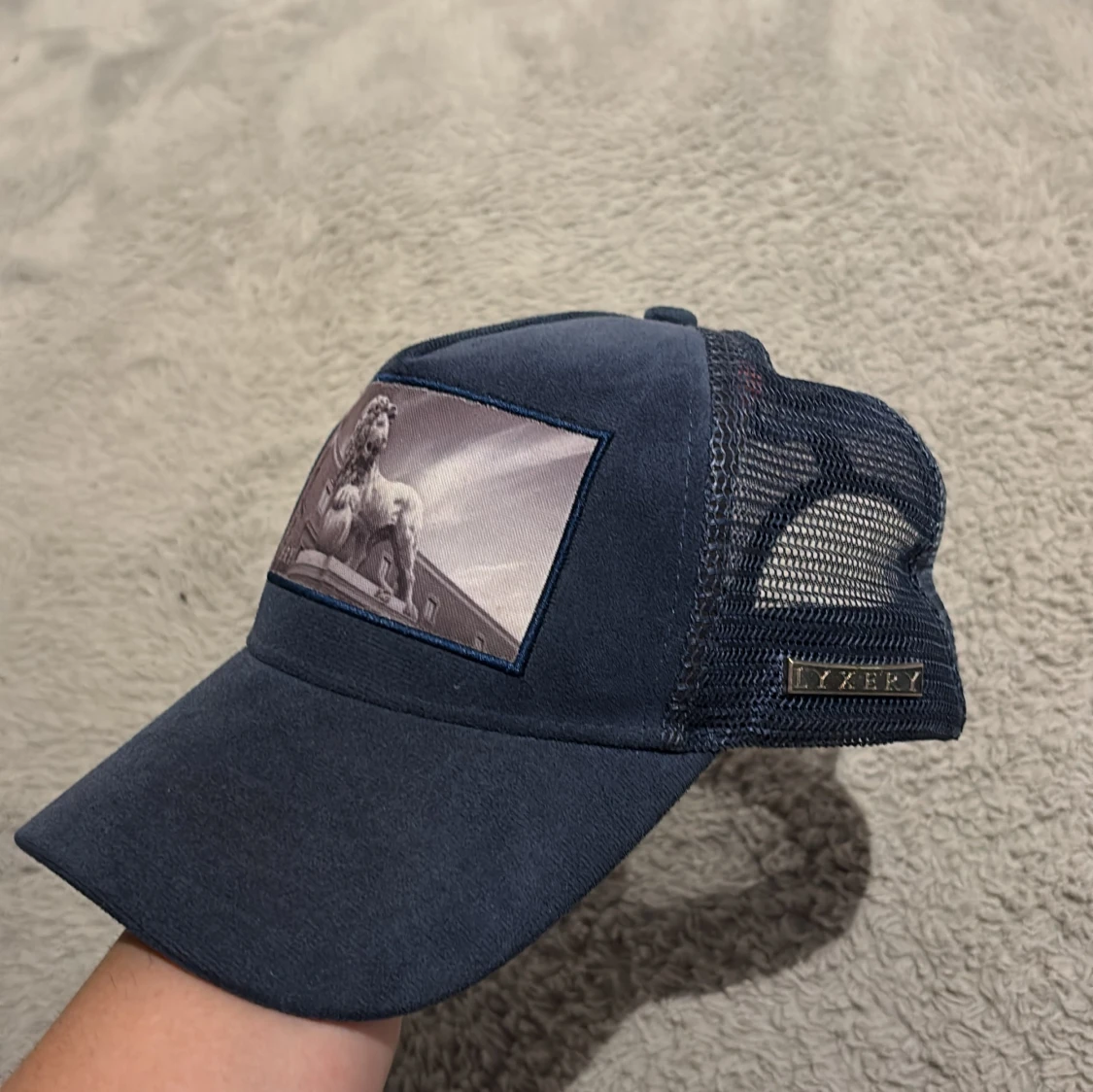 Mörkblå meshkeps från LYXERY - 2