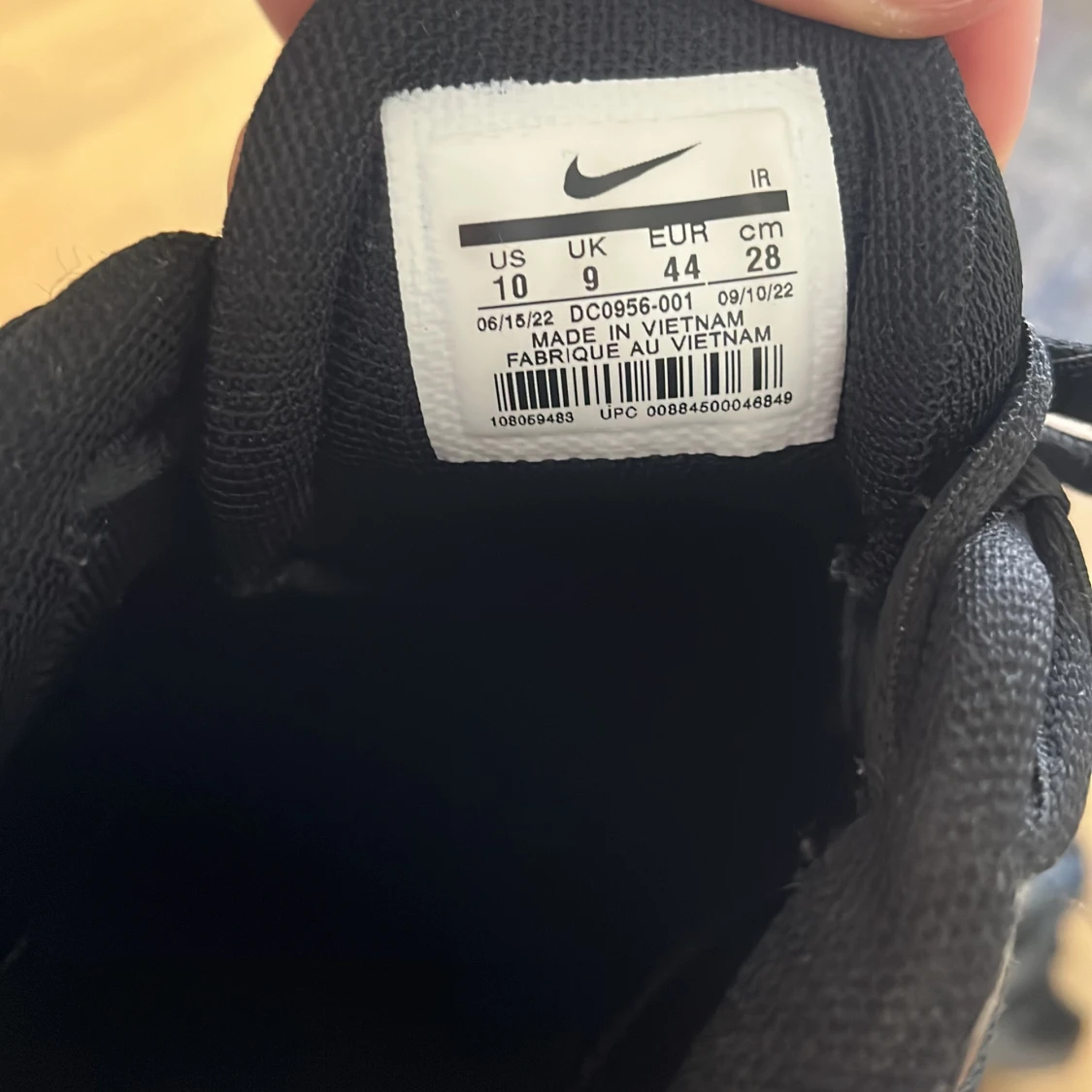 Nike Air Max Plus svart/grå med gula detaljer - 4