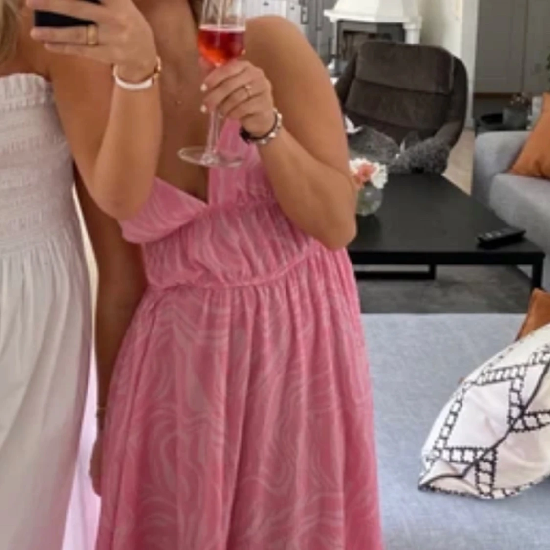 Rosa långklänning med mönster - 1