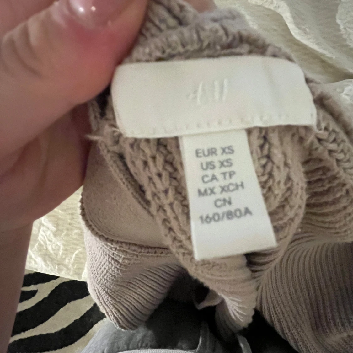 Beige stickad kofta från H&M - 2