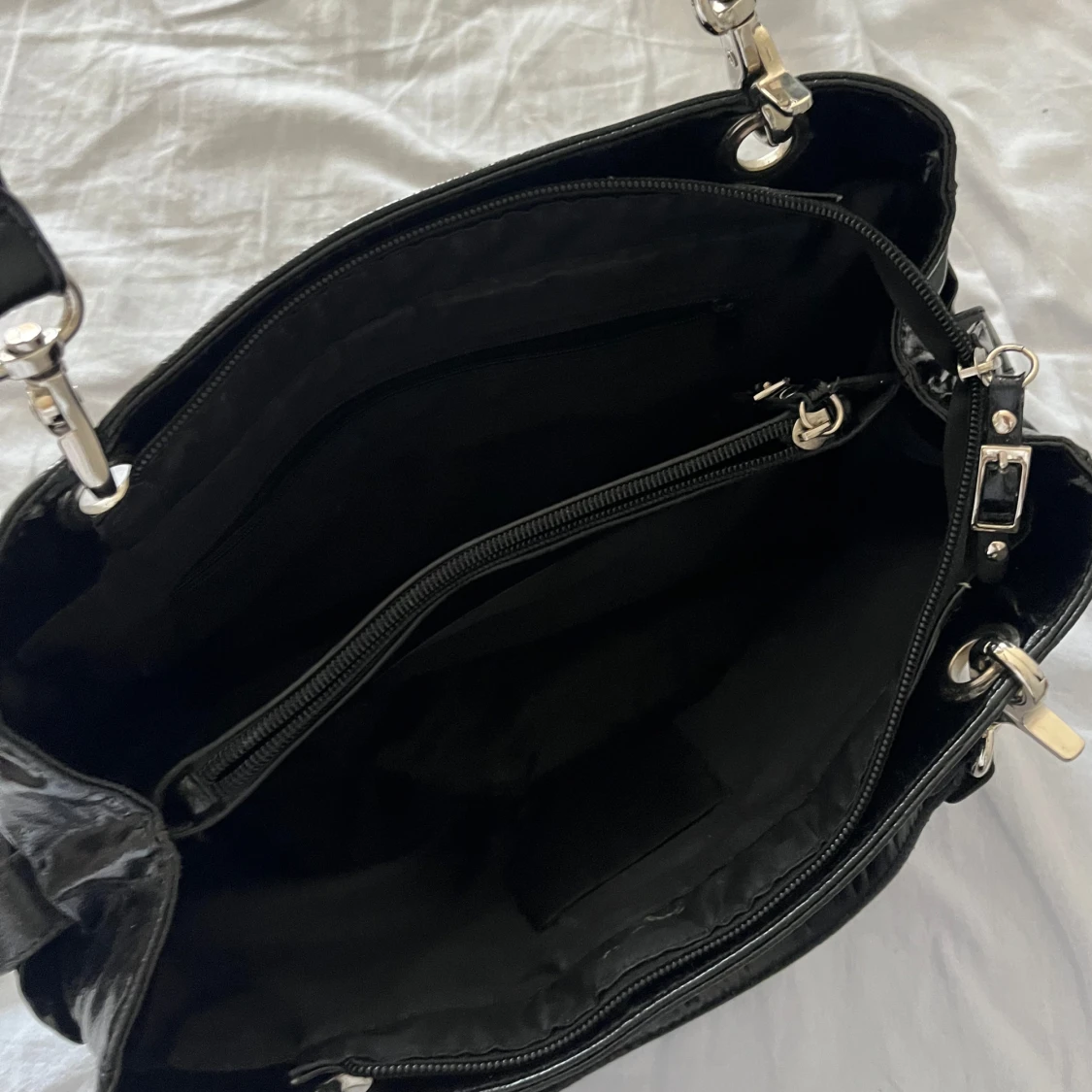 Svart handväska  - 3