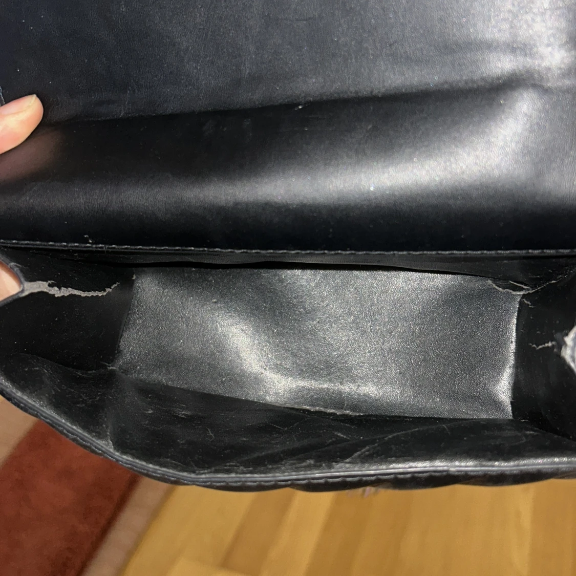 Svart quiltat axelväska med kedja - 2