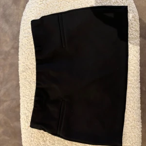 Svart kjol - Svart kostym kjol från Zara