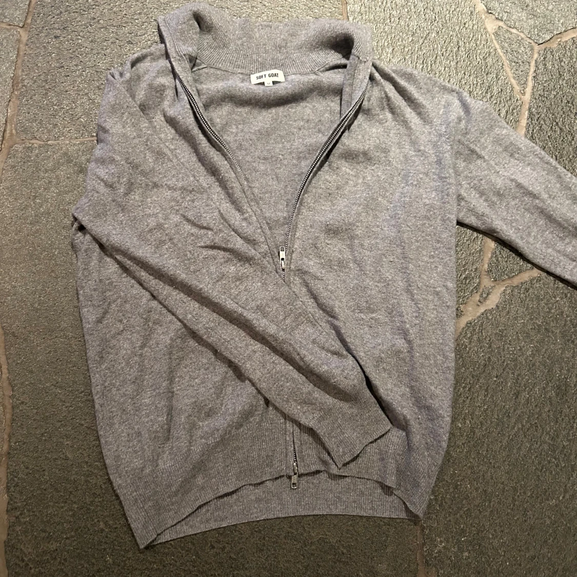 Grå kofta från Soft Goat - 1