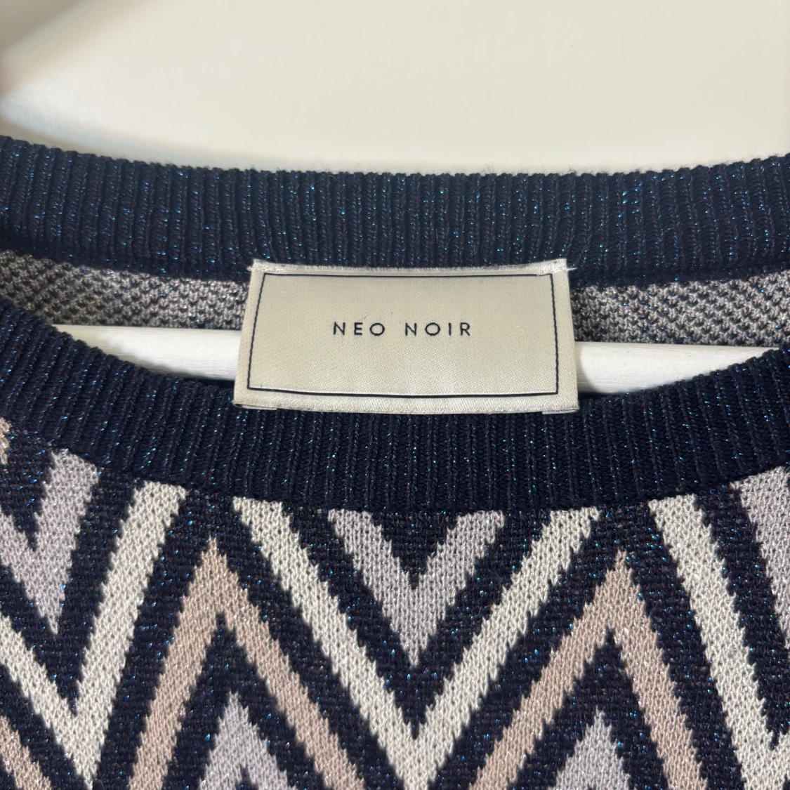 Mönstrad tröja från Neo Noir - 4