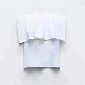 Zara tröja - Så fin har både den svarta och vita själjer båda så de är bara skriva vilken färg ni är intresserade av💞