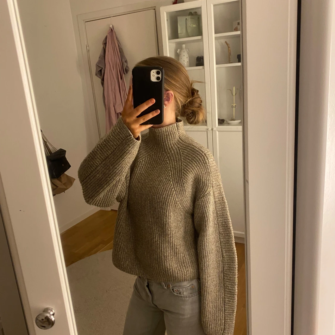 Beige stickad tröja från H&M