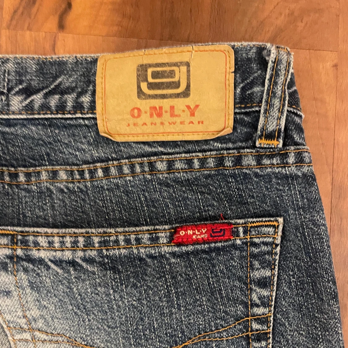 Blå bootcut jeans från Only - 2