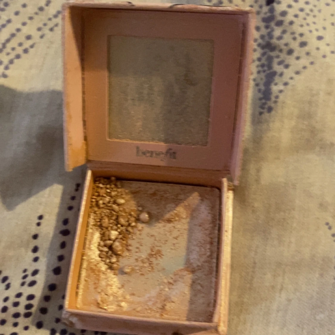 Highlighter Cookie från Benefit - 1