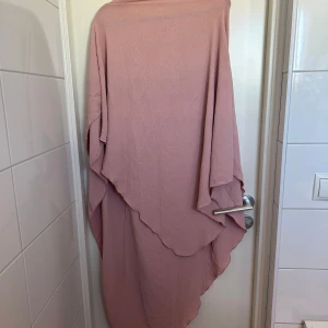 Rosa khimar - Rosa khimar från Ina collection i bra skick